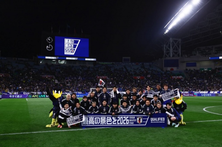 日本成为东道主外首支晋级世界杯的球队!南野拓实发文:任务完成