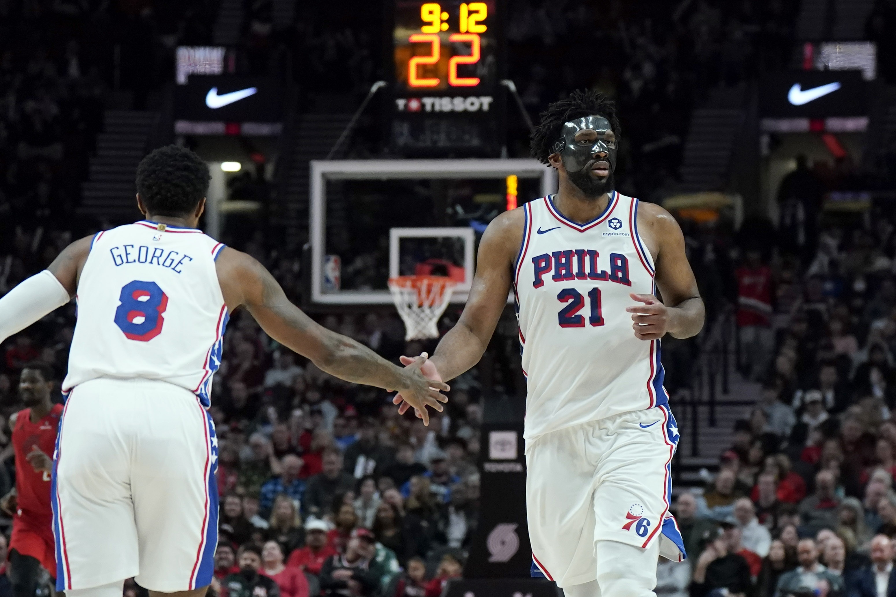 盘点NBA最难以摆脱的合同:比尔两年1.108亿居首 76人双星上榜